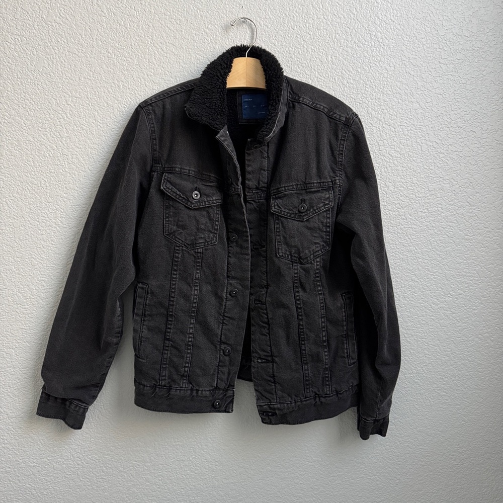 Zara Men’s Washed Black Sherpa Denim Jacket, Size L